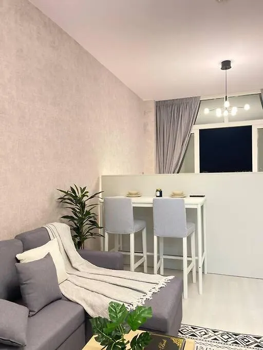 Apartment Sunset Lake Condo - Rp Home Dubai