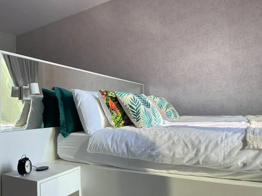 Sunset Lake Condo - Rp Home Dubai