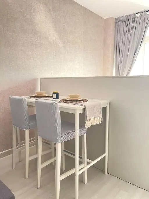 Apartment Sunset Lake Condo - Rp Home Dubai