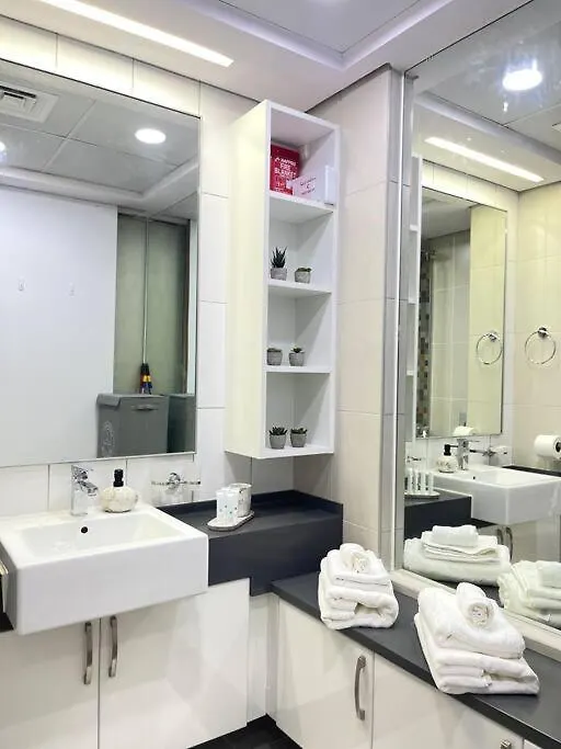Apartment Sunset Lake Condo - Rp Home Dubai United Arab Emirates
